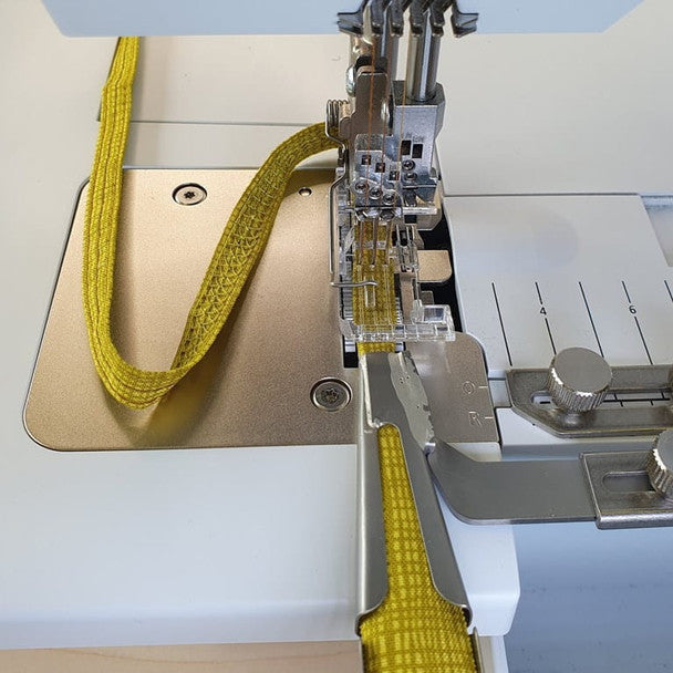 Bernina Belt Loop Folder #C30-10/20 mm