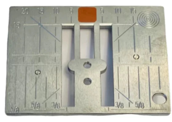 BERNINA Needle Plate Straight Stitch / CutWork for 435, 450, 640, B560, B580 (2mm)
