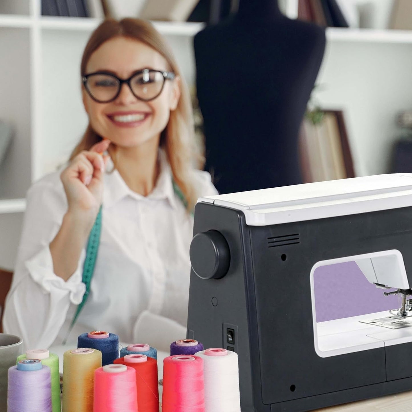 Bernette b77 Sewing & Quilting Machine + Top Stitch Cutting Set – Computerized Precision Meets Creative Freedom