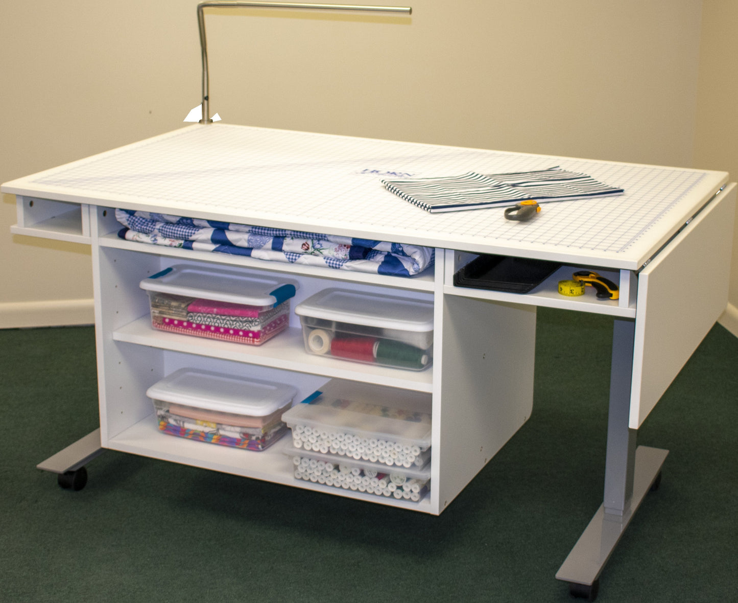 HORN 9000 Height-Adjustable Cabinet