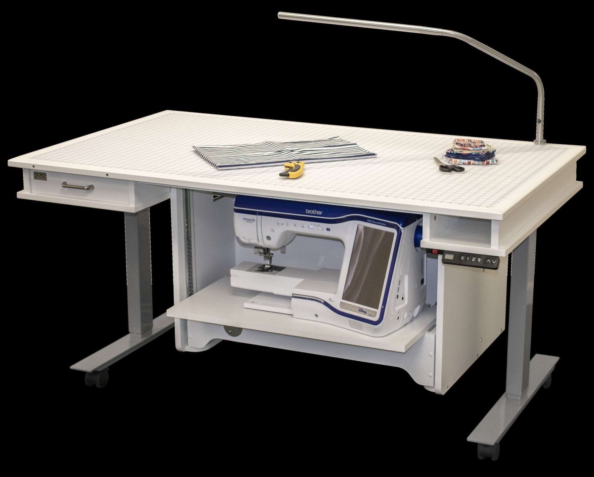 HORN 9000 Sewing Studio Setup